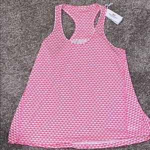 Vineyard vines tank
